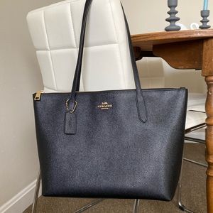 Coach Black Tote Bag!!